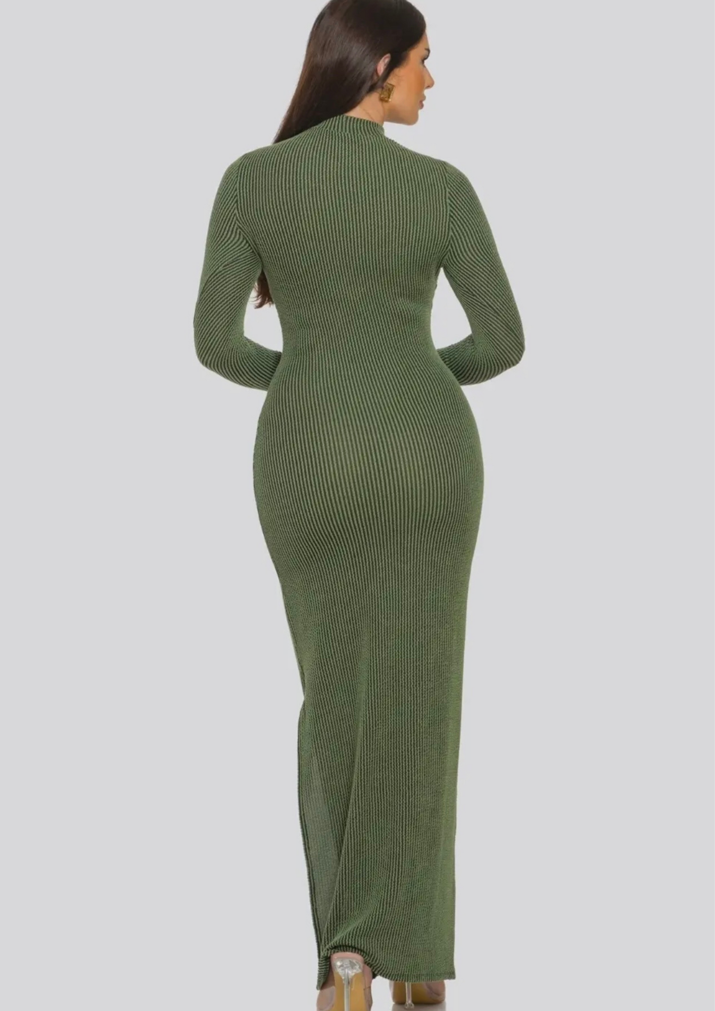 Form-Fitting Green Dress Made of Ribbed